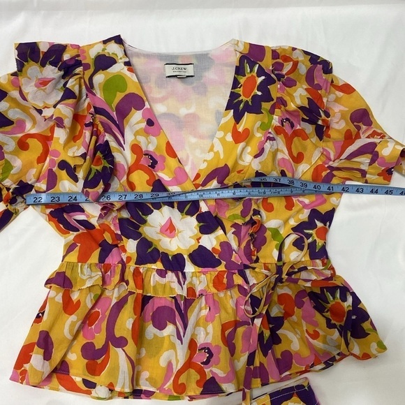 J.Crew Women’s Floral,Ruffle,Wrap,Cotton Top. Size- Large & Short Pants. Size-12 - Picture 4 of 16